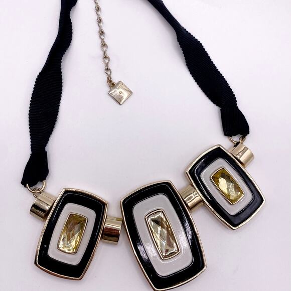 Anne Klein Signed Vintage Ribbon Necklace Black and Gold Toned - Picture 6 of 7